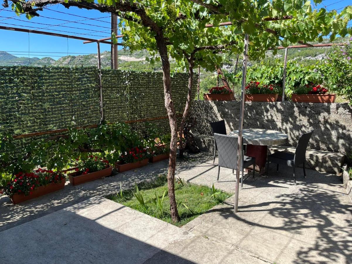 Una Apartment Cetinje Kültér fotó